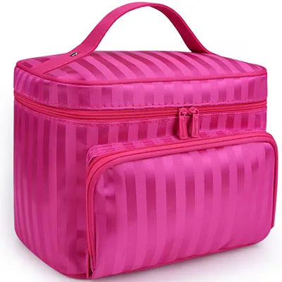 Grande trousse de toilette femme originale