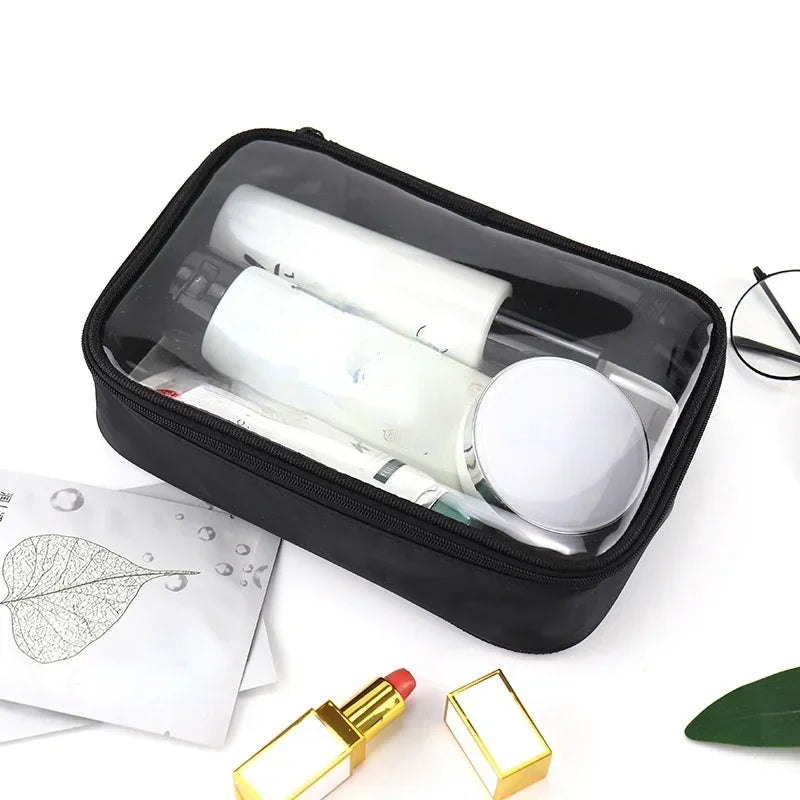 Trousse de maquillage transparente