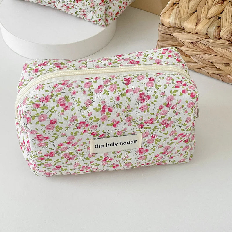 Trousse de toilette fleurie