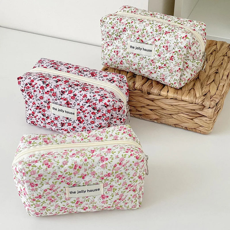 Trousse de toilette fleurie