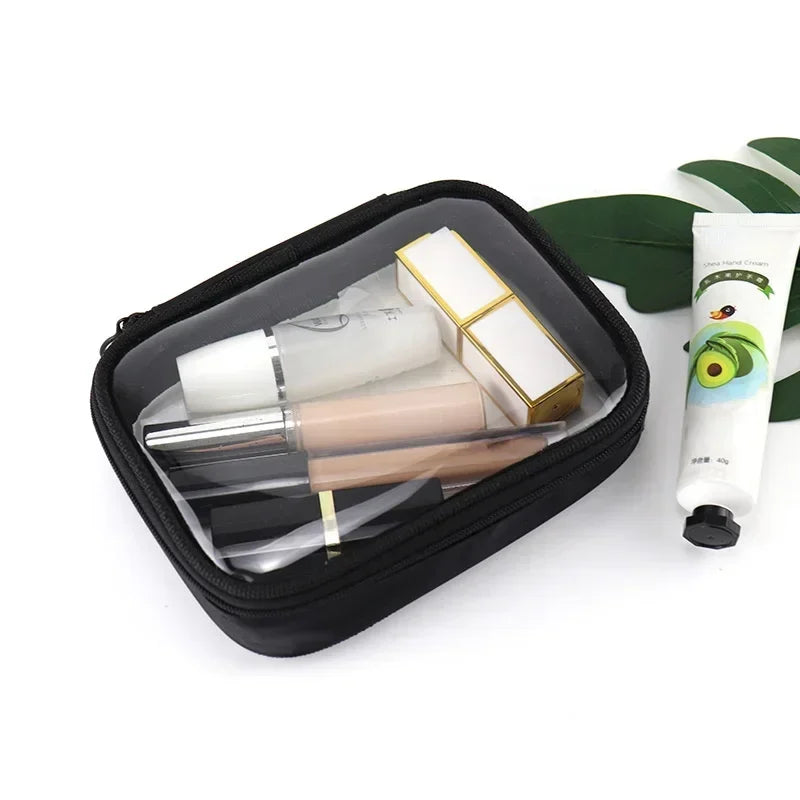 Trousse de maquillage transparente