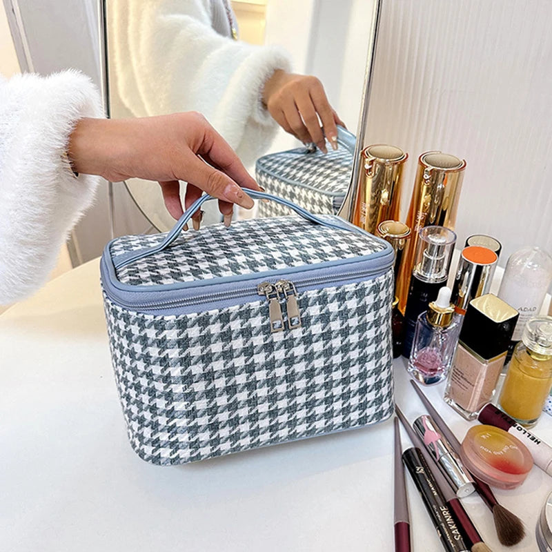 Grande trousse de toilette femme